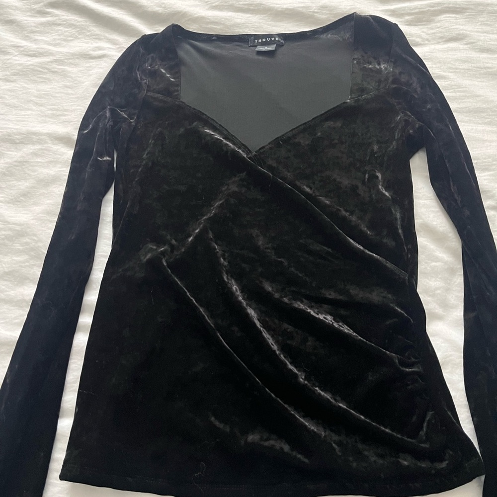 Trouve Black Velvet Women's Blouse